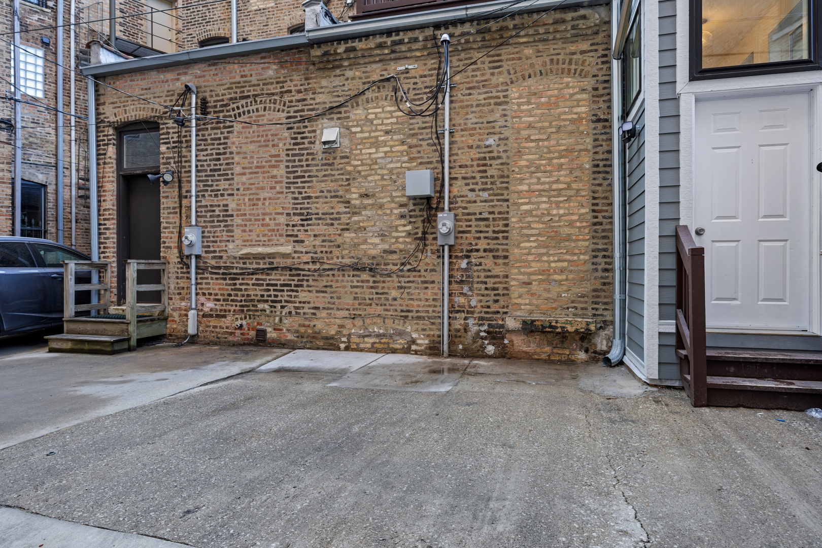 2107 N Clark Street Property Photo 38