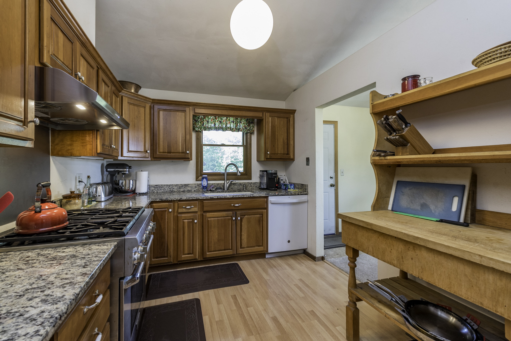 12674 W Crescent Avenue Property Photo 11