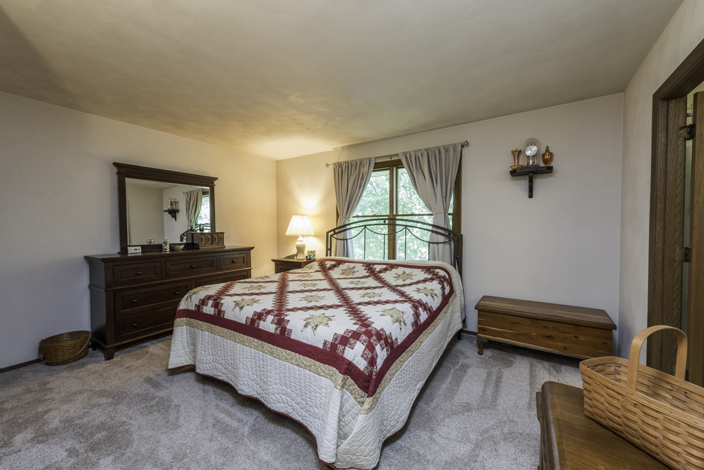 12674 W Crescent Avenue Property Photo 12