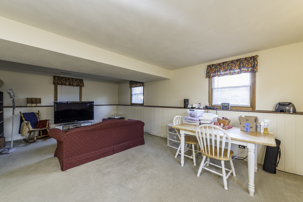 12674 W Crescent Avenue Property Photo 20