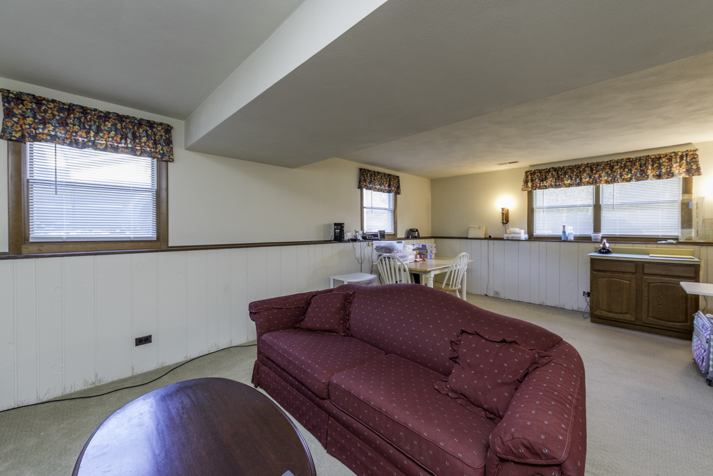 12674 W Crescent Avenue Property Photo 23