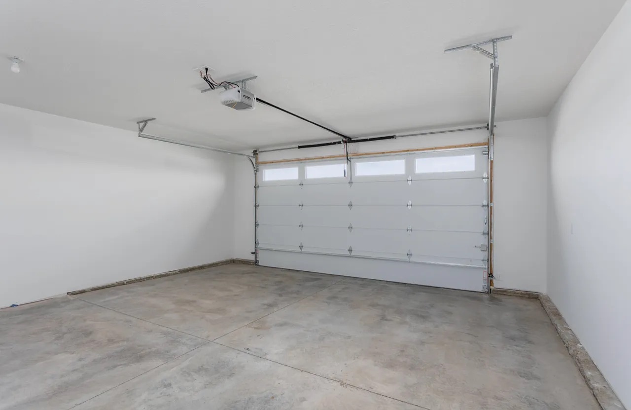 413 Donahue Street Property Photo 13