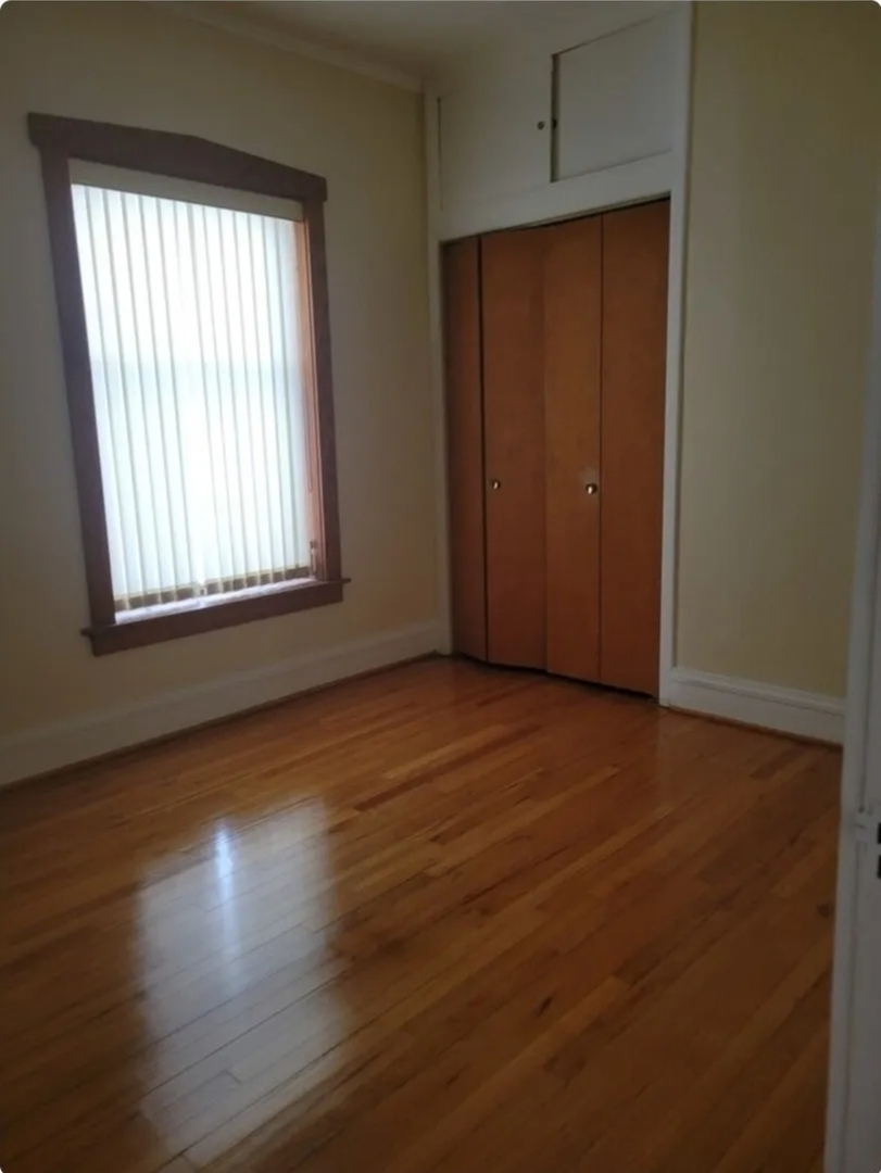6939 N Hamilton Avenue 1 Property Photo 8