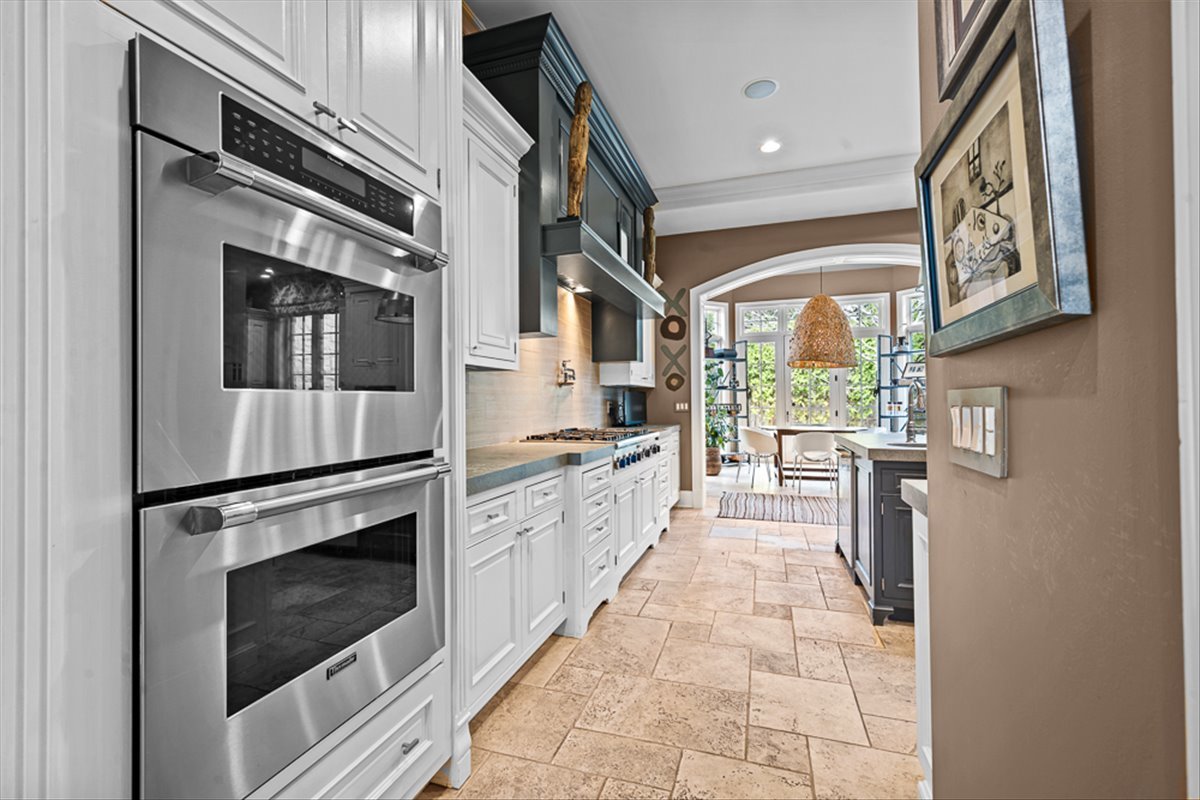 12672761 Property Photo 15