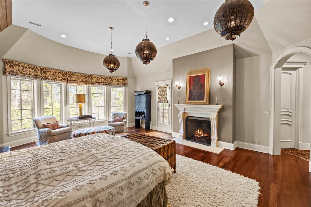 12672761 Property Photo 37