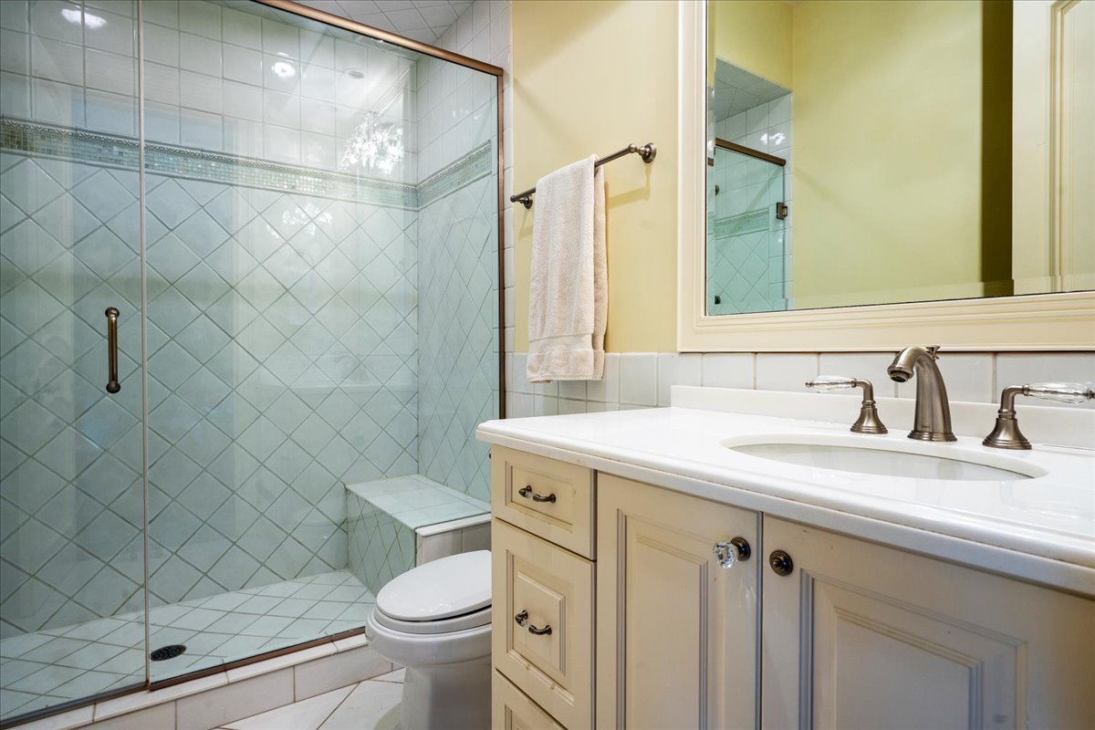 12672761 Property Photo 49