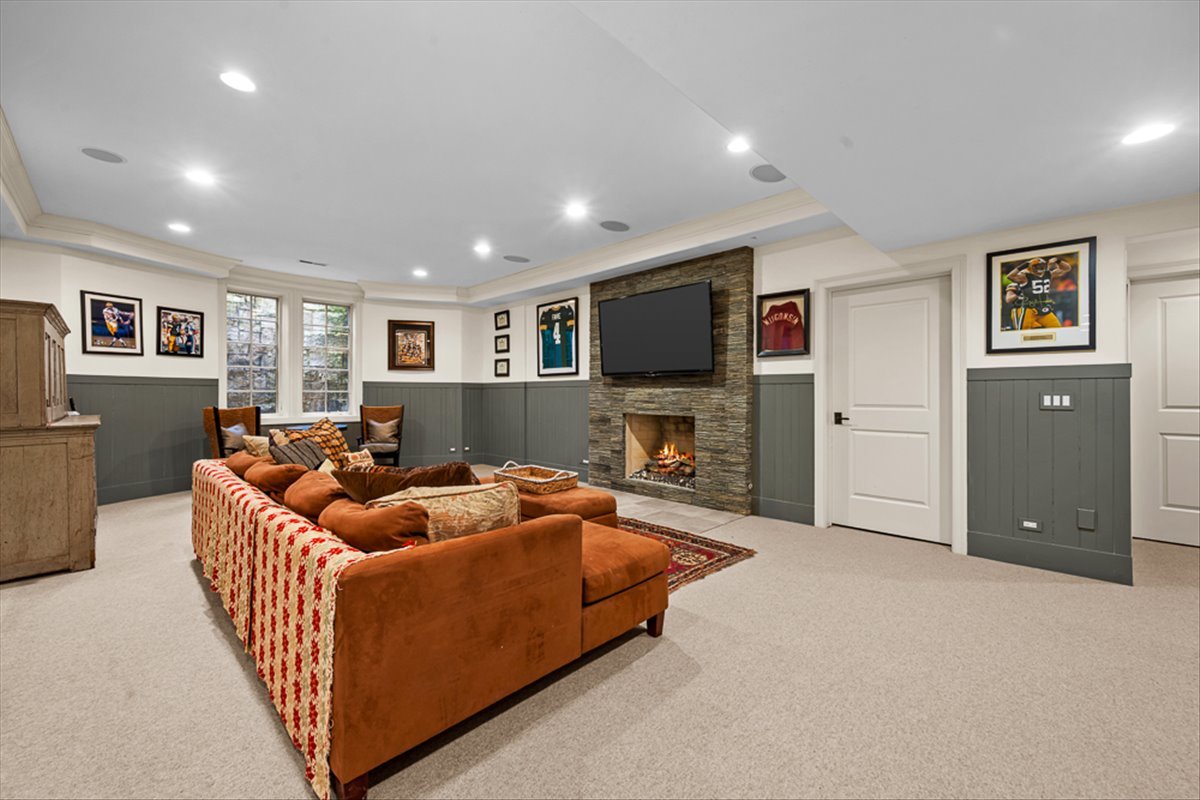 12672761 Property Photo 52