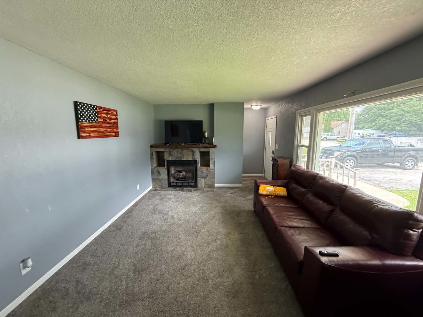 206 S Park Street Property Photo 5