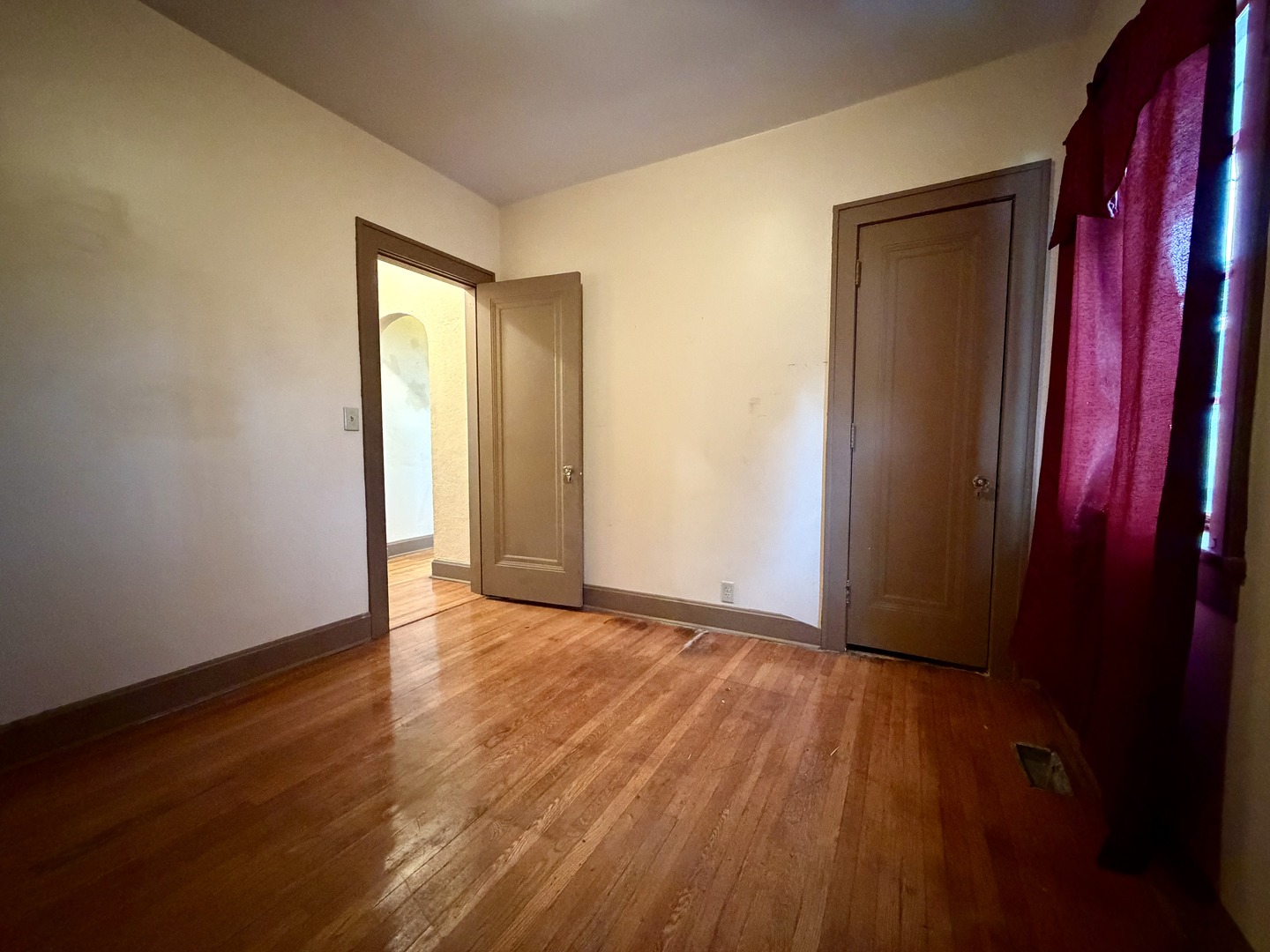 609 Dubois Street Property Photo 15