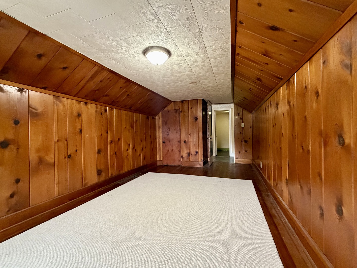 609 Dubois Street Property Photo 21