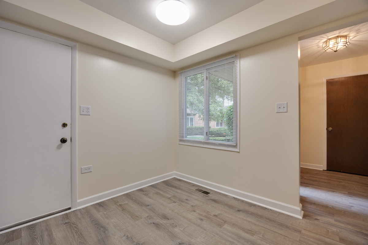 1525 Columbia Court Property Photo 5