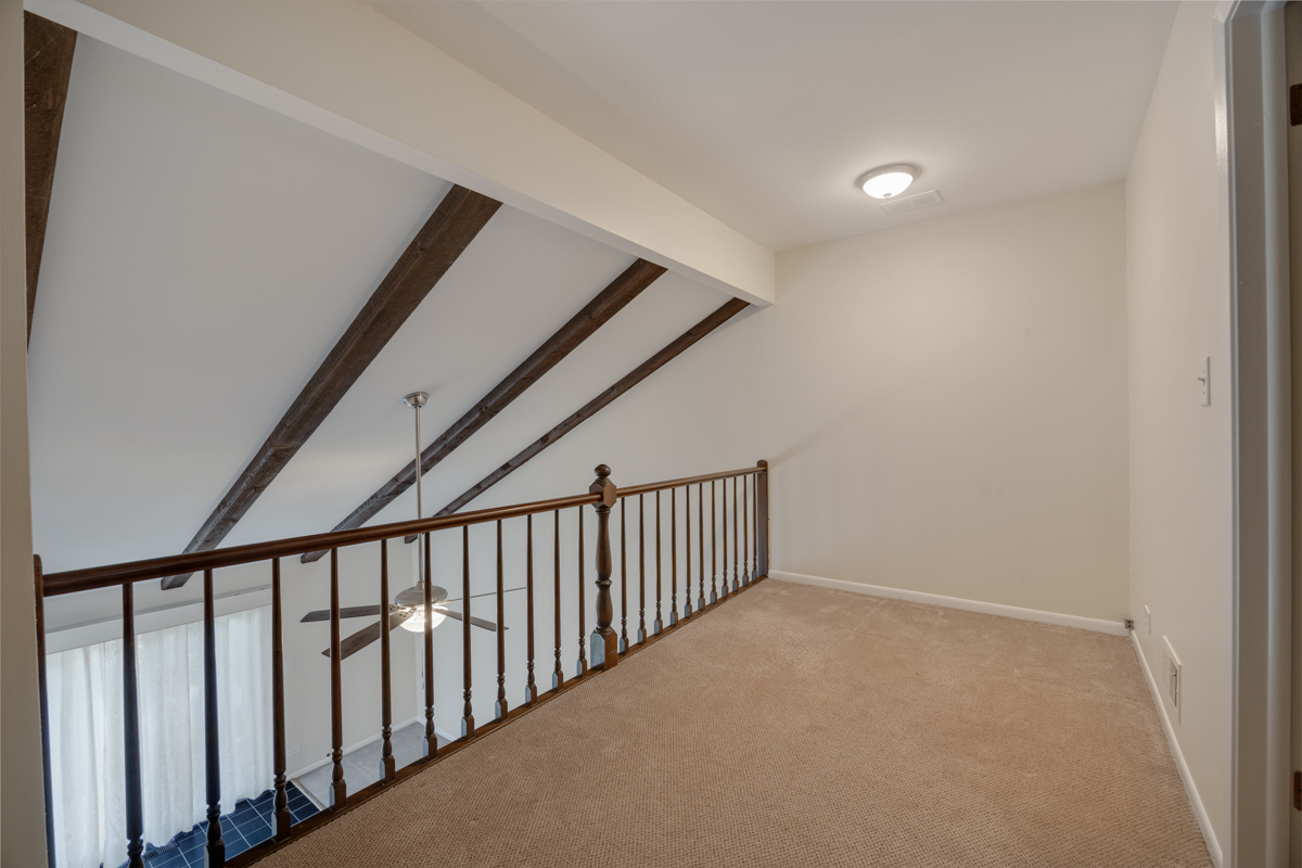 1525 Columbia Court Property Photo 13