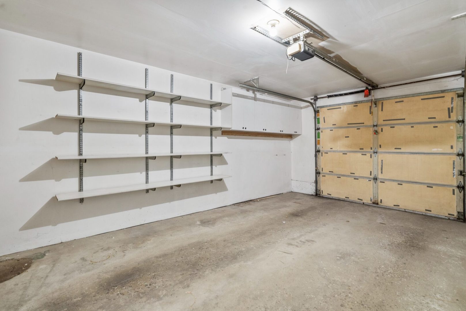 604 S Laflin Street Property Photo 15