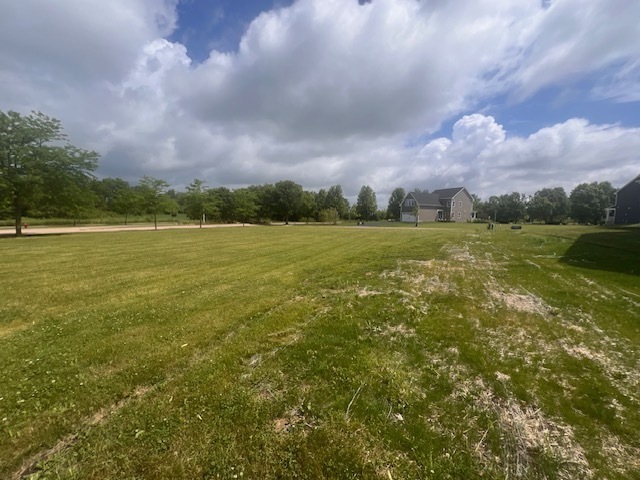 1340 Cornell Circle Property Photo 2