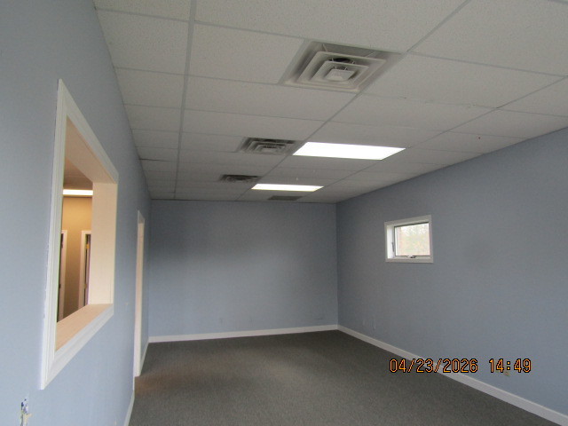 2206 E 52nd Street B Property Photo 5