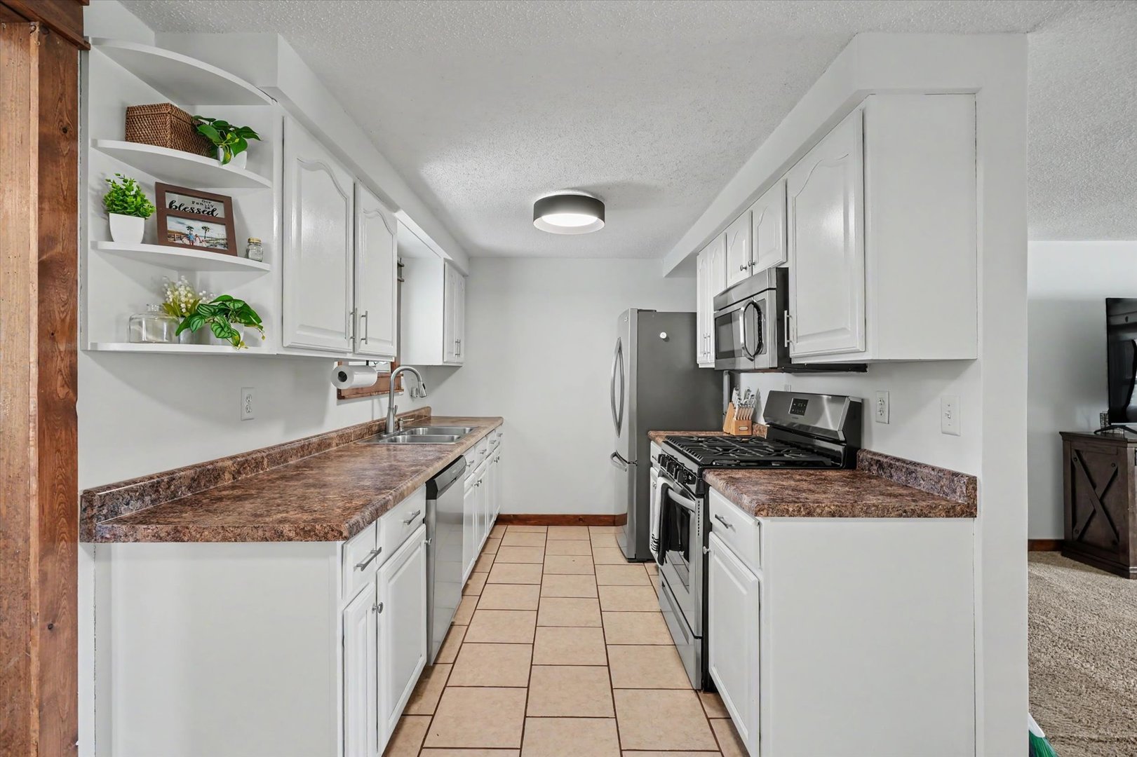 137 Chippewa Drive Property Photo 8