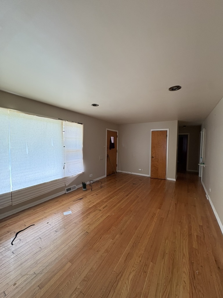 443 Grosvenor Place Property Photo 8