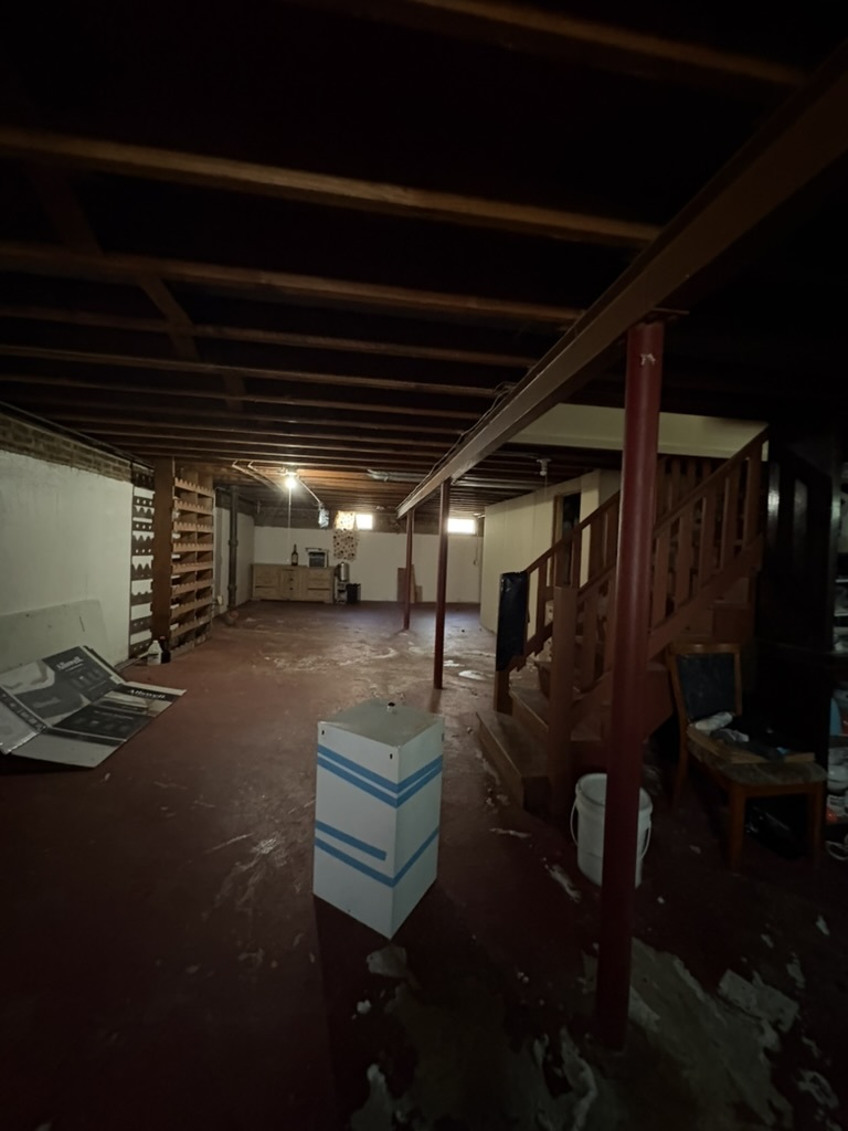 443 Grosvenor Place Property Photo 16