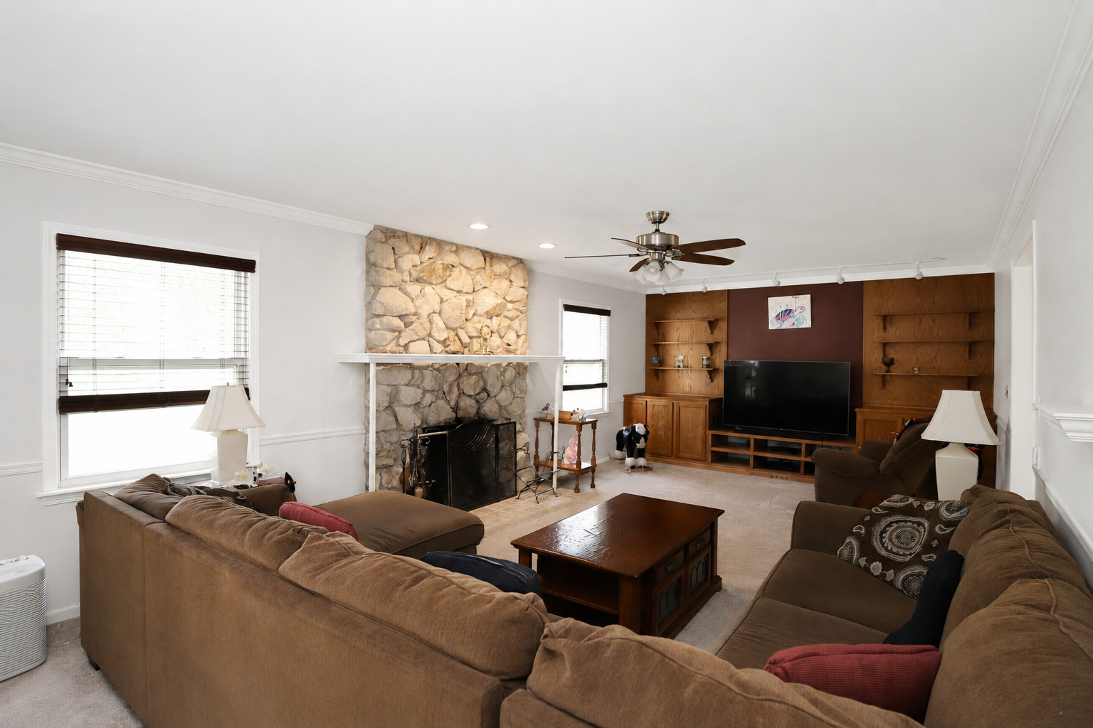 1751 Taft Avenue Property Photo 11