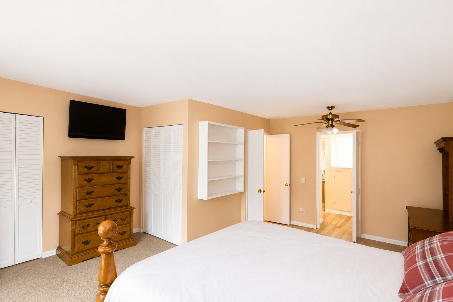 1751 Taft Avenue Property Photo 20