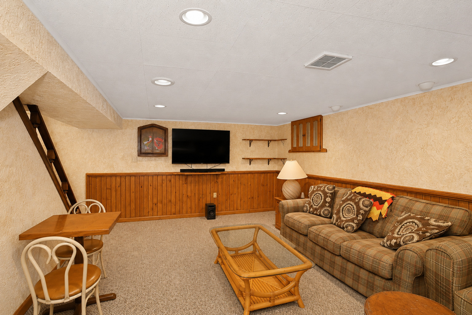 1751 Taft Avenue Property Photo 32