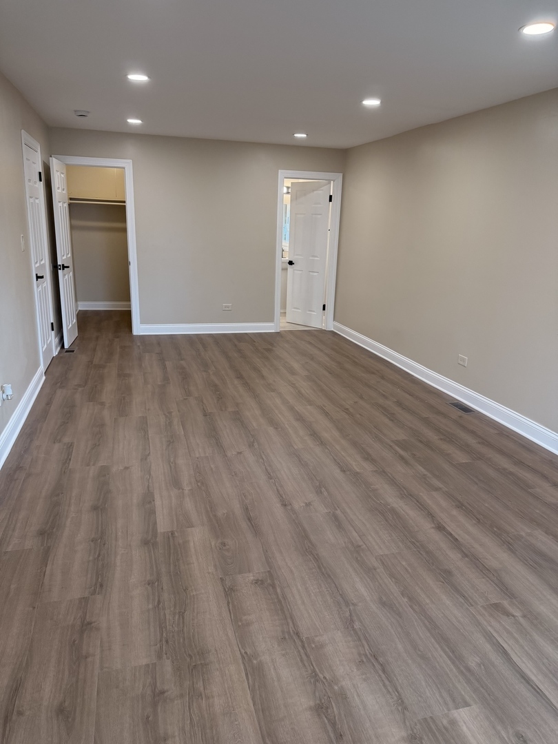 461 E Fullerton Avenue Property Photo 13