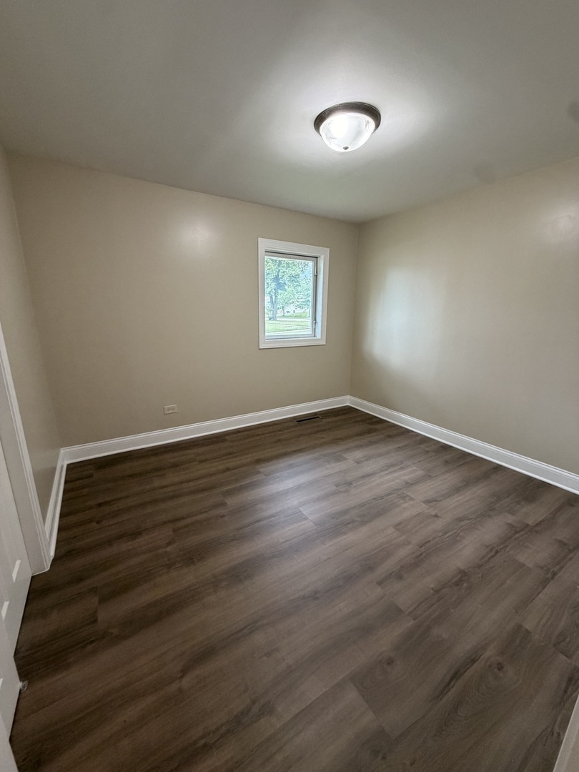 461 E Fullerton Avenue Property Photo 16