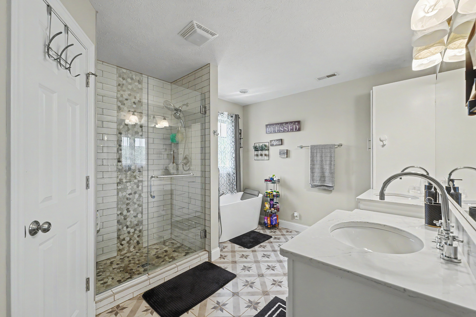 2421 Stricker Lane Property Photo 25