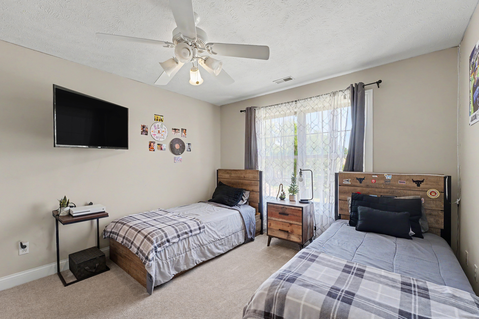 2421 Stricker Lane Property Photo 32
