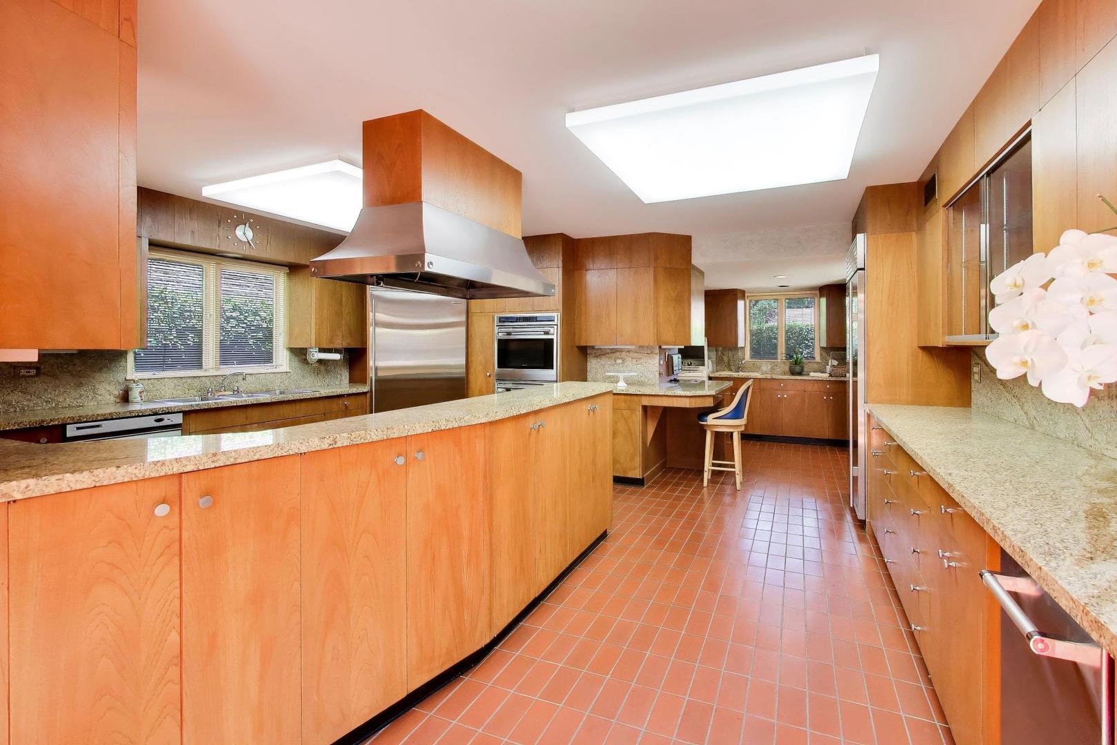 42 Woodley Road Property Photo 14