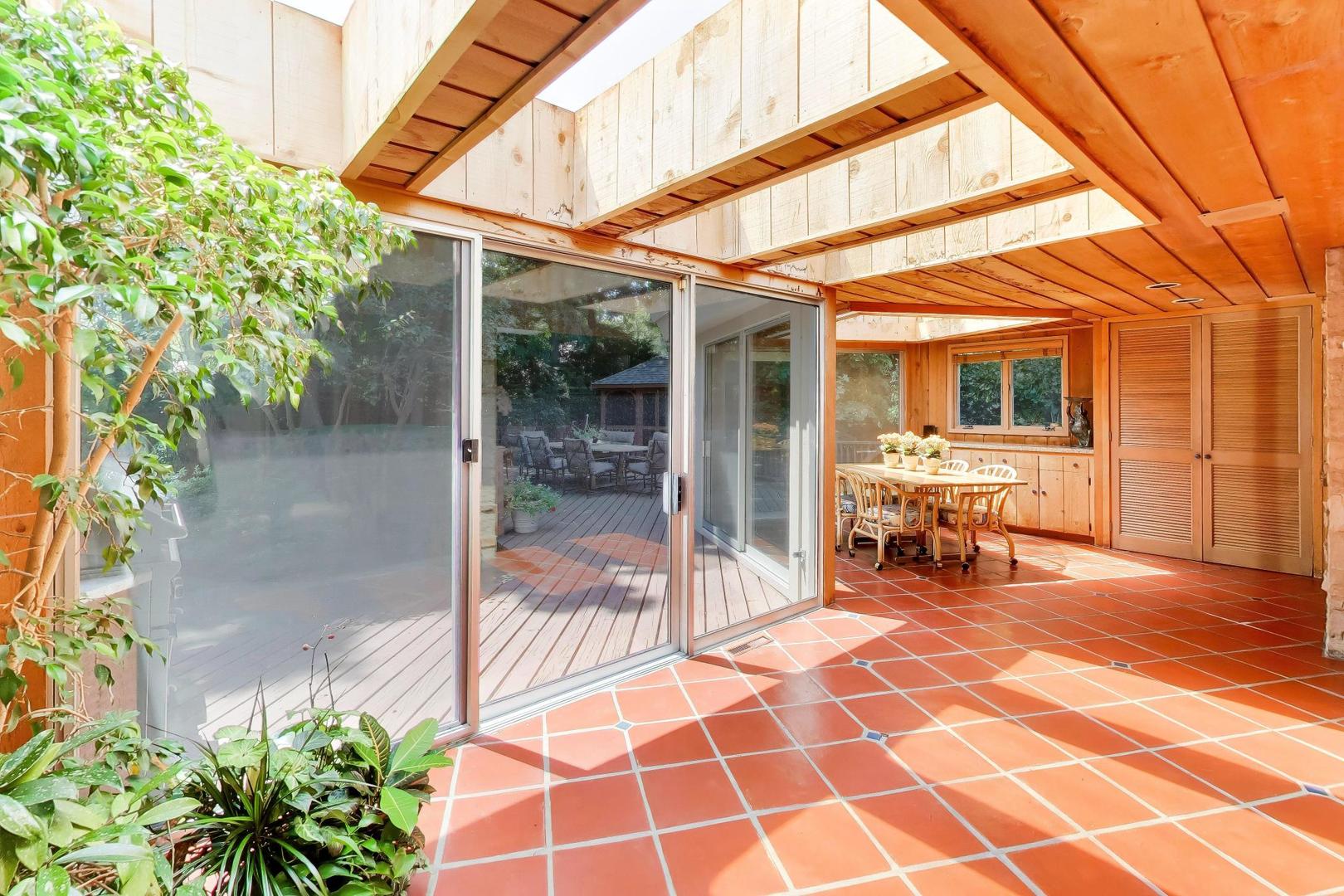 42 Woodley Road Property Photo 20