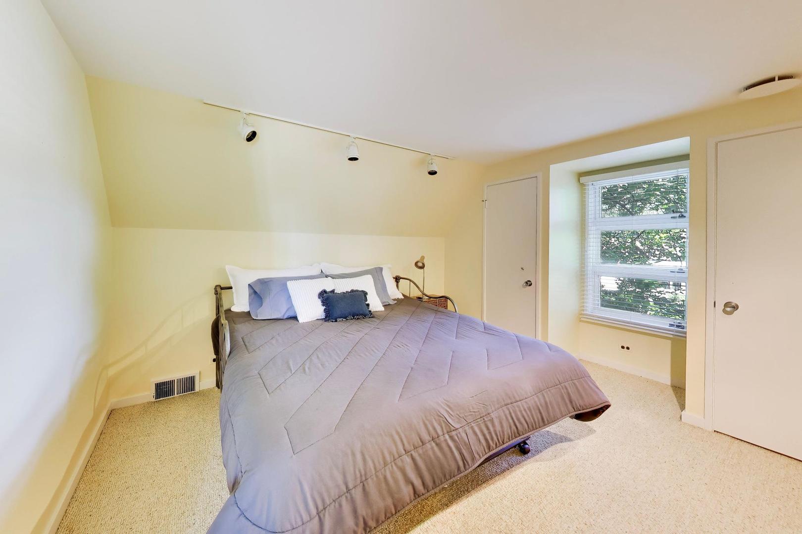 42 Woodley Road Property Photo 34