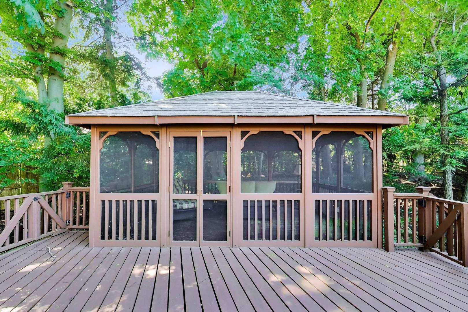 42 Woodley Road Property Photo 46