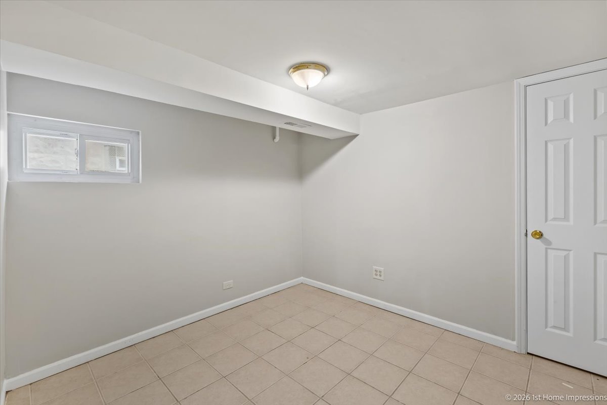 7320 W 58th Street Property Photo 19
