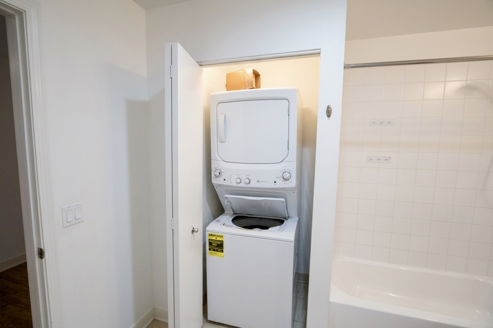 100 E 14th Street 1808 Property Photo 13