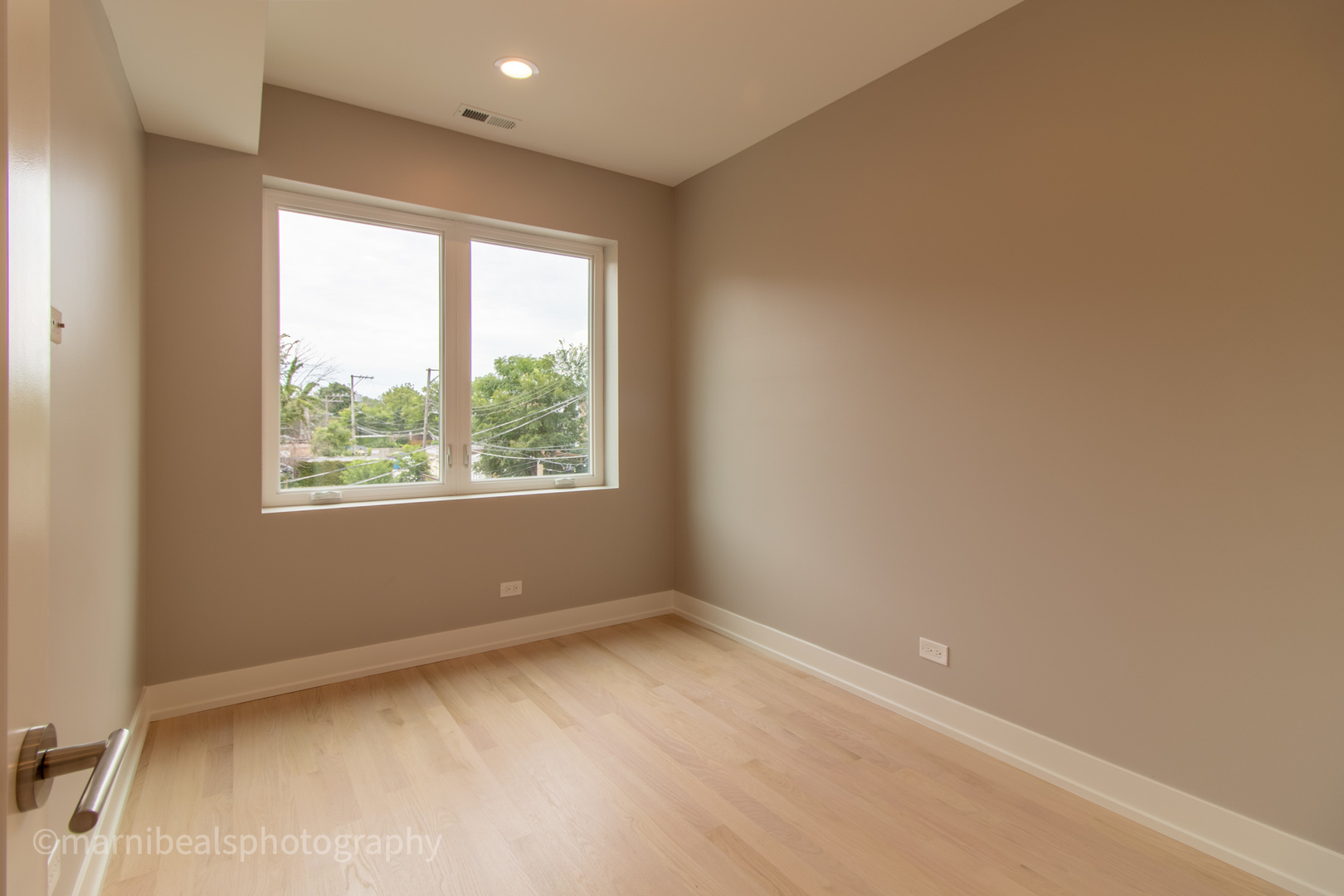 1221 E Marquette Road Property Photo 14