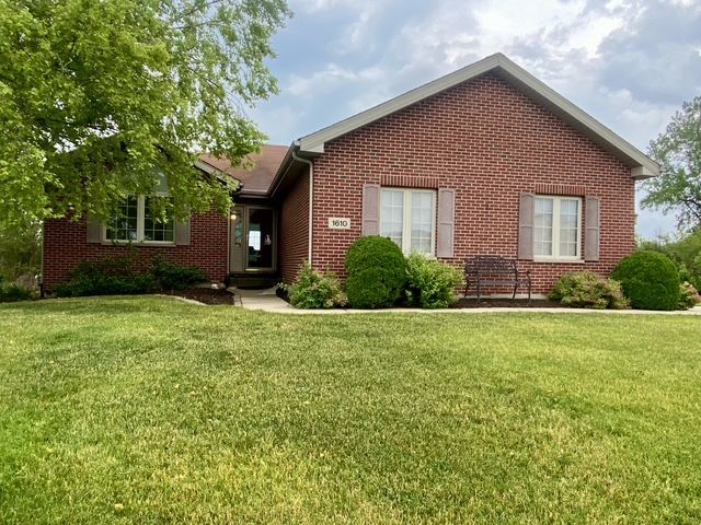 1610 Rolling Pass Property Photo 1