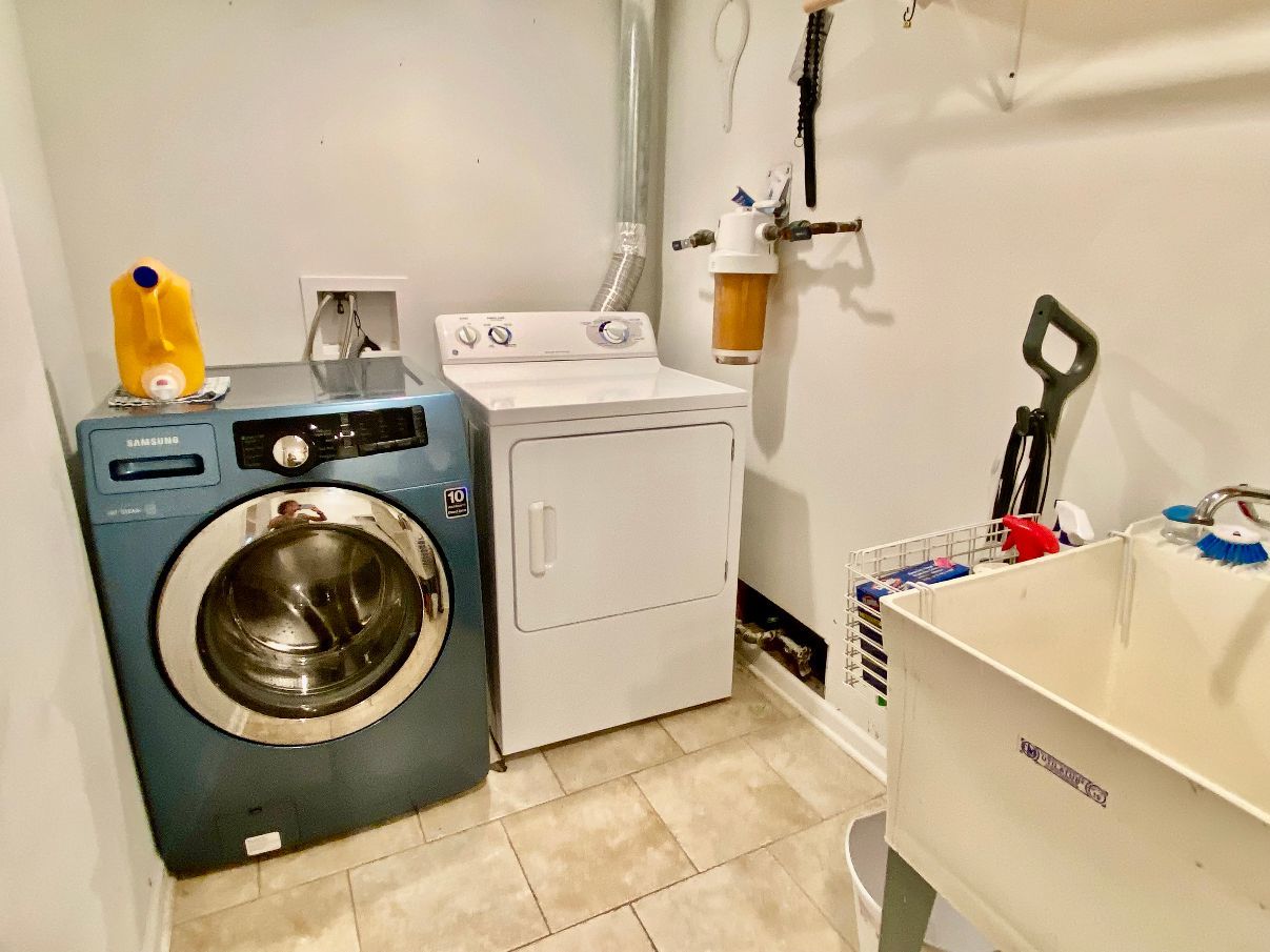 1610 Rolling Pass Property Photo 32