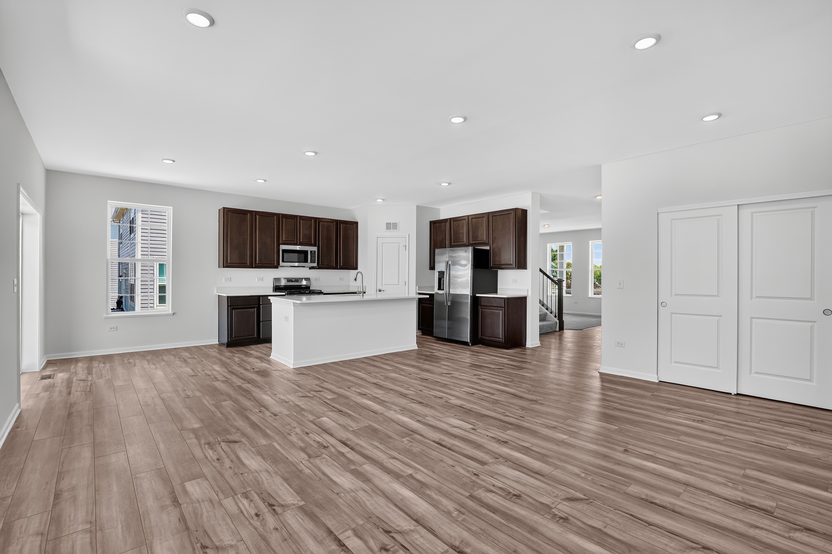 554 Arye Drive Property Photo 3