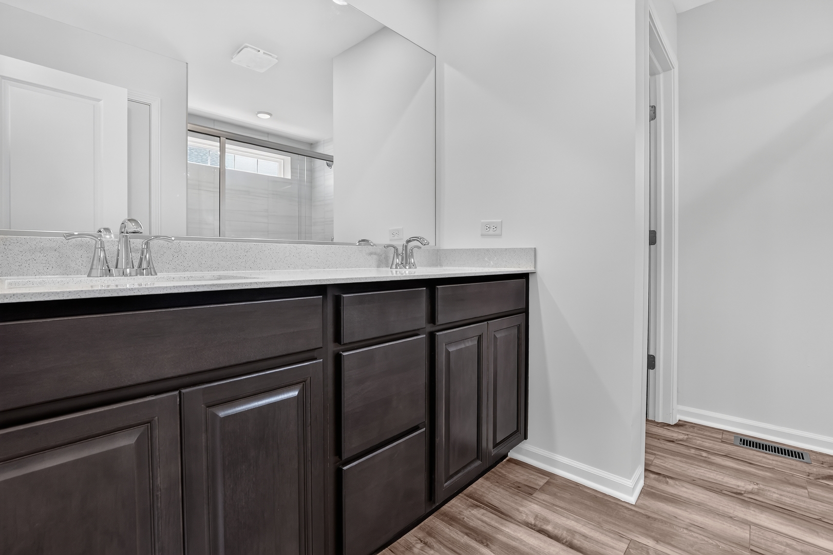 554 Arye Drive Property Photo 8