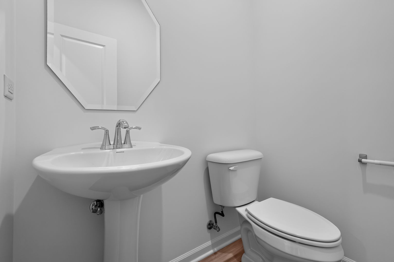 554 Arye Drive Property Photo 14
