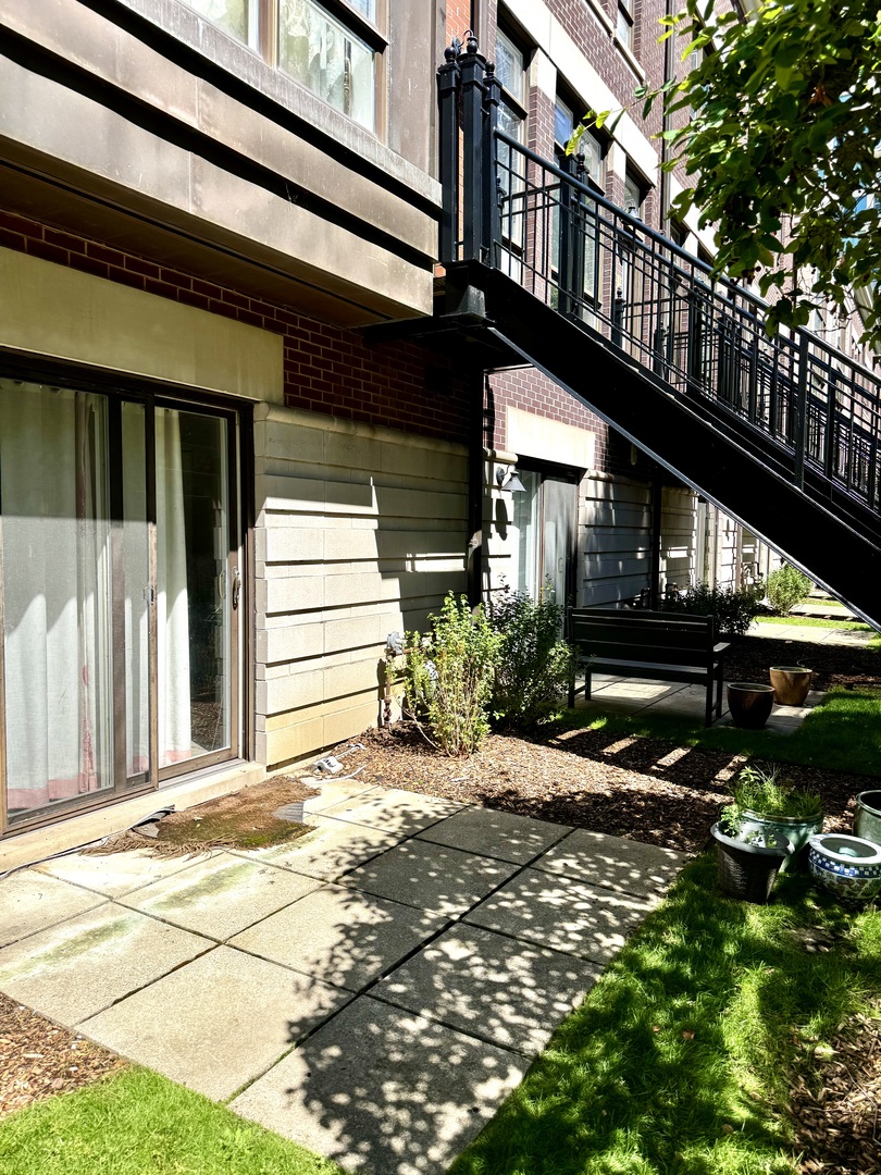 1346 S Indiana Parkway Property Photo 18