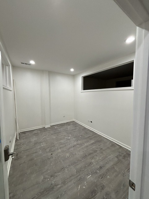 1465 W Chicago Avenue Property Photo 6