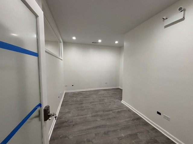 1465 W Chicago Avenue Property Photo 12