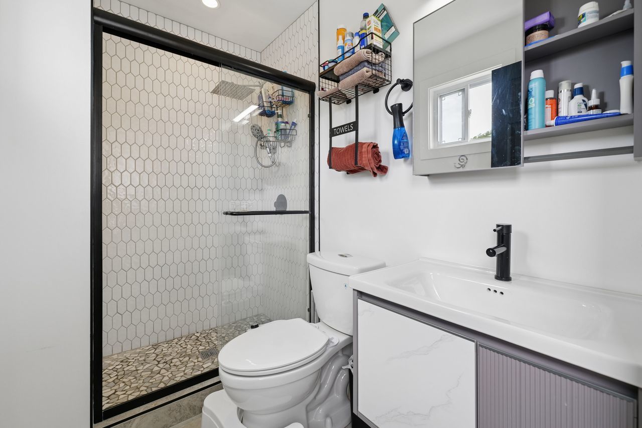13342 S Avenue N Property Photo 15