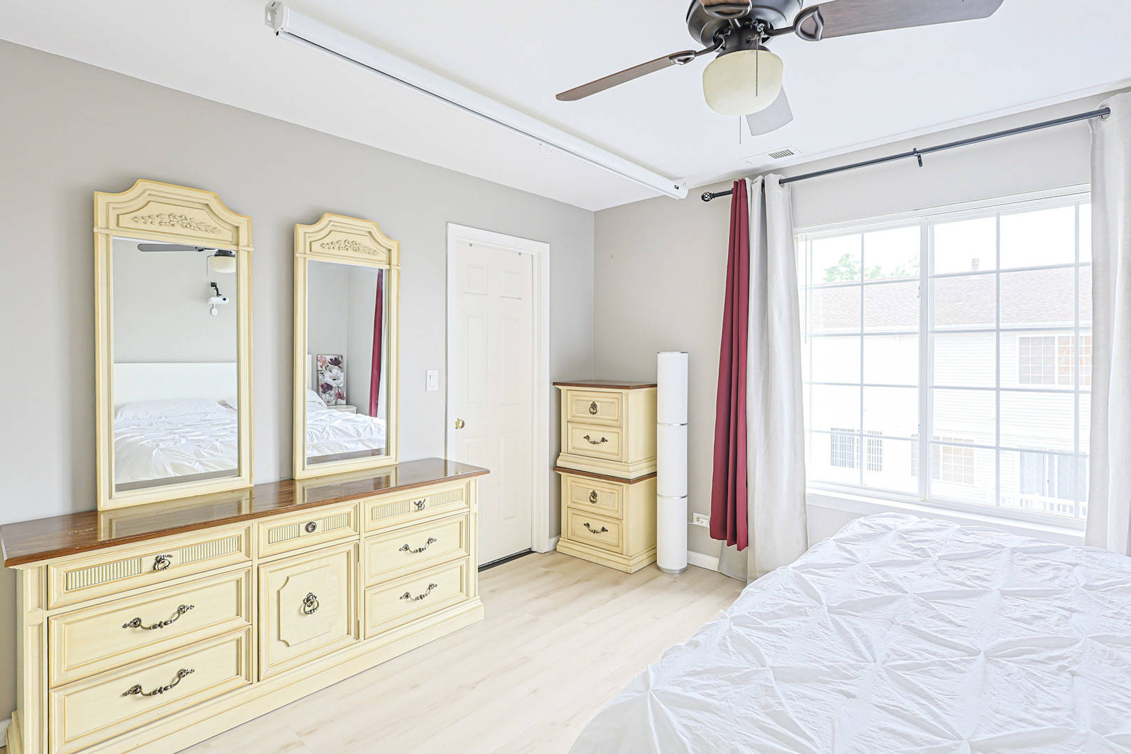 2425 Daybreak Court Property Photo 10