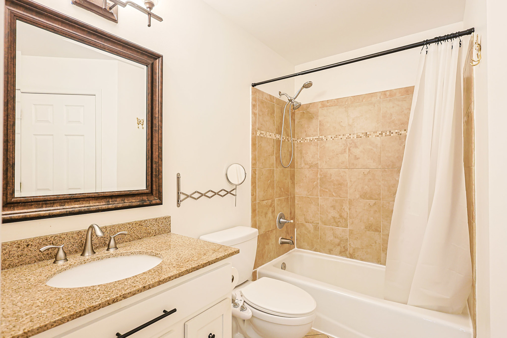2425 Daybreak Court Property Photo 12