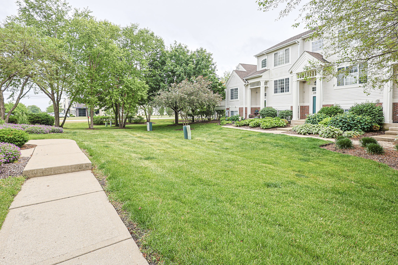 2425 Daybreak Court Property Photo 17