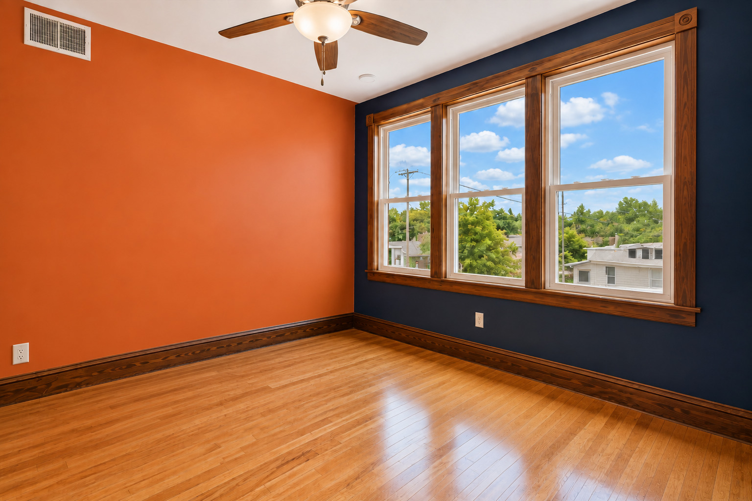 4988 N Elston Avenue Property Photo 5