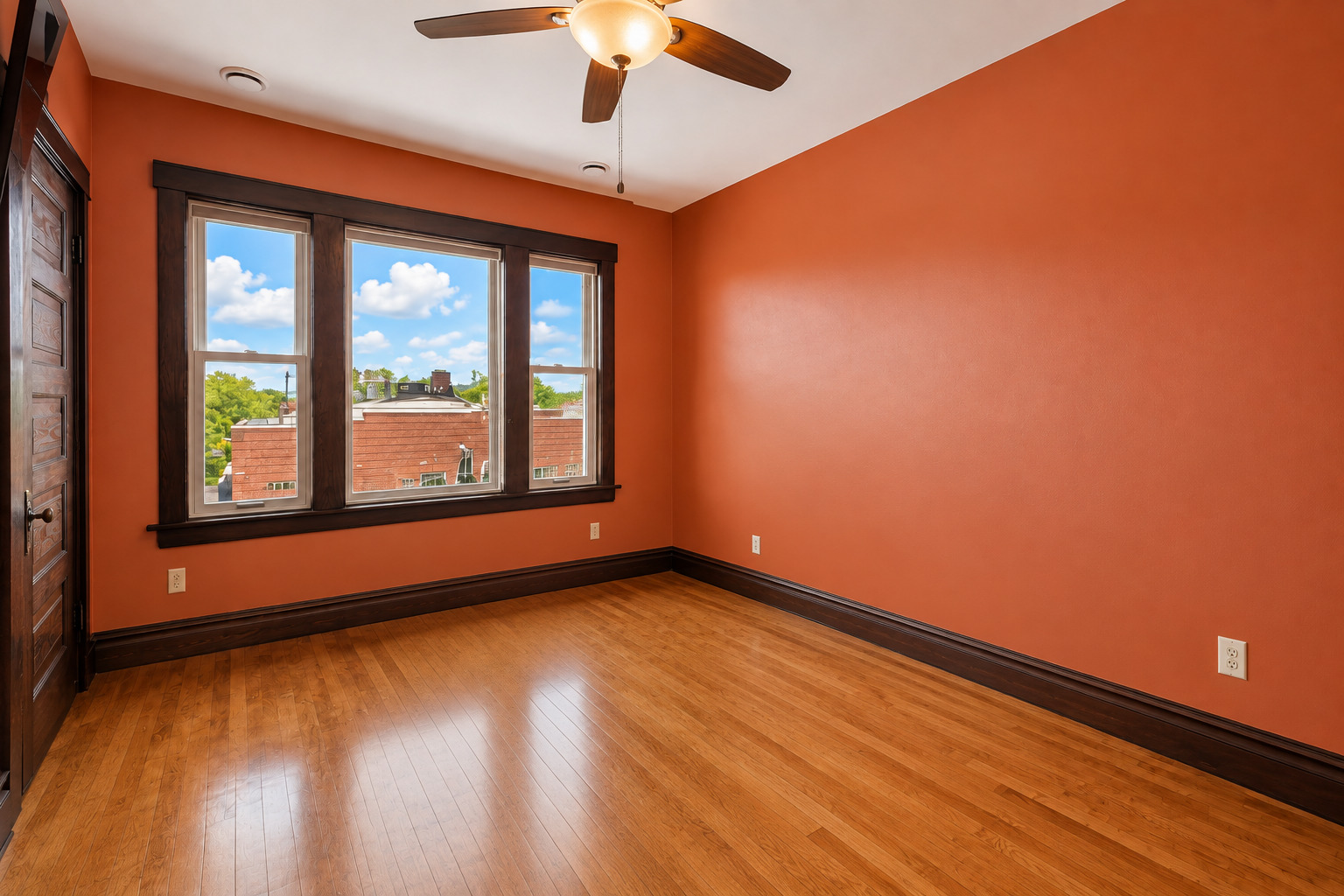 4988 N Elston Avenue Property Photo 11
